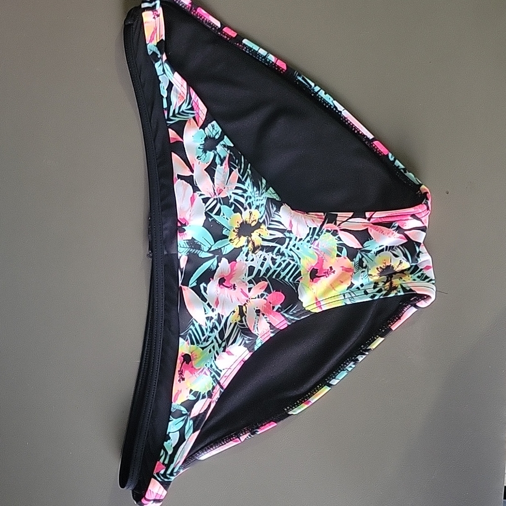 Xhilaration bikini bottoms